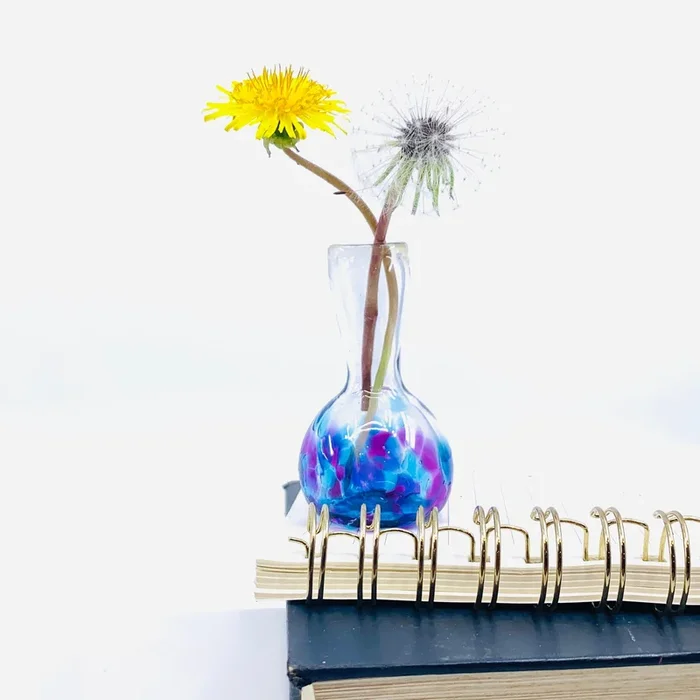 ‘Mom’s Little Dandelion Vase’, Artisan Bud Vase – HannahCosmetics